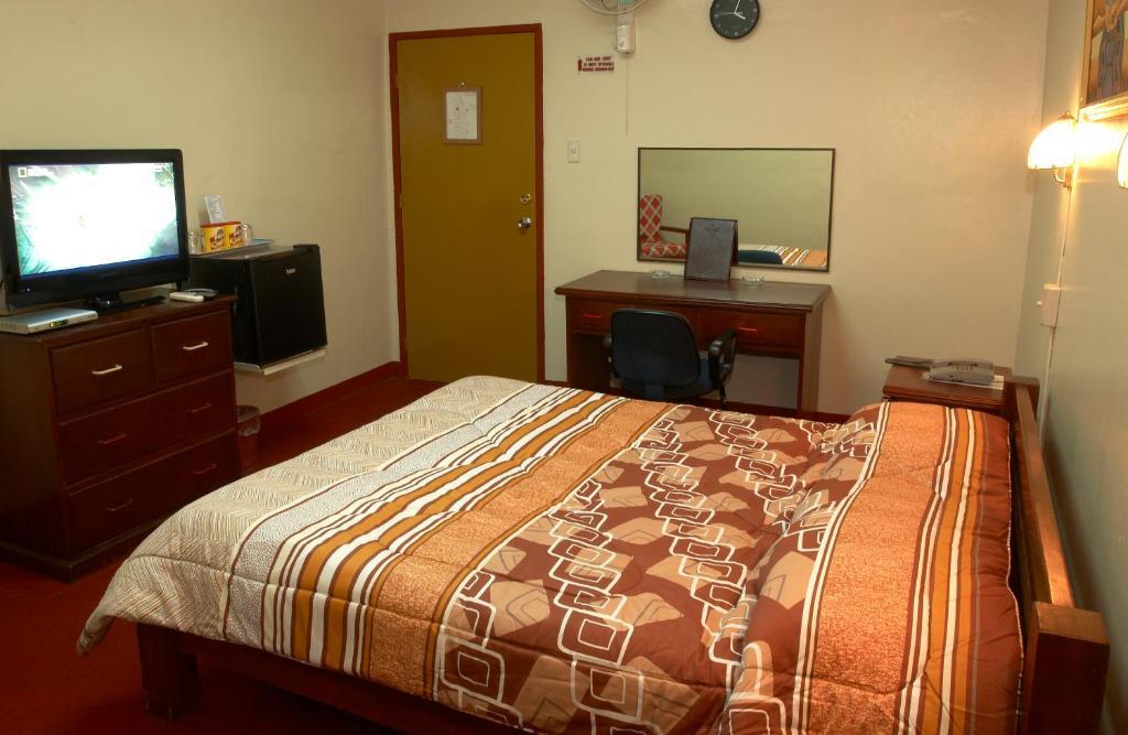 Phoenix Hotel Анхелес Номер фото